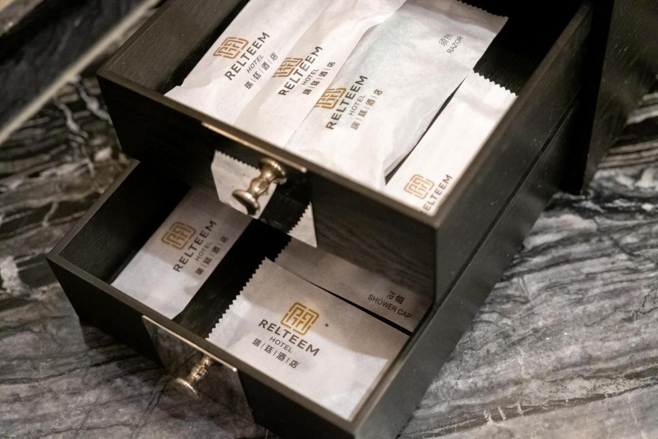 Relteem Hotel Жонгшан Екстериор снимка